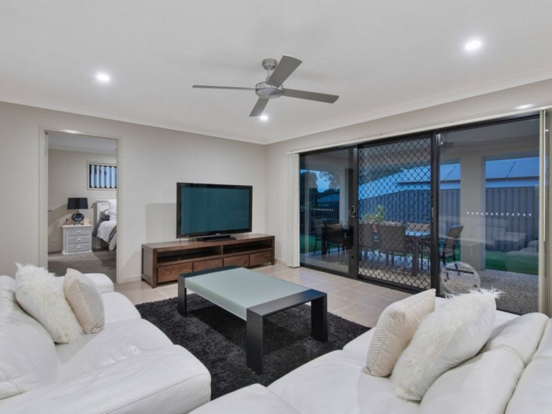 3 Rosabrook Crescent, Ormeau QLD 4208