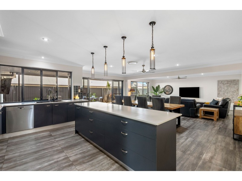 23 Summerlea Crescent, Ormeau QLD 4208