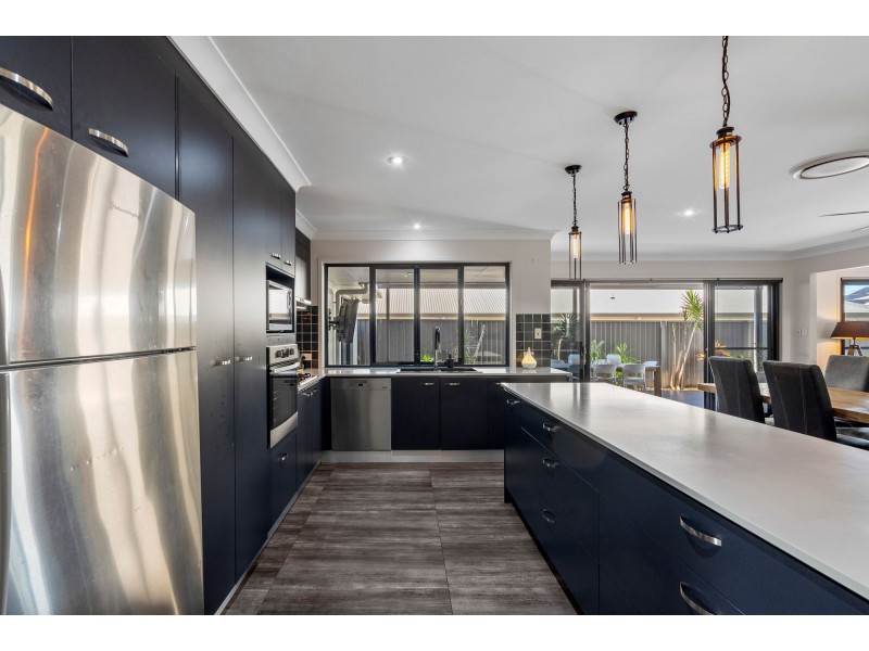 23 Summerlea Crescent, Ormeau QLD 4208