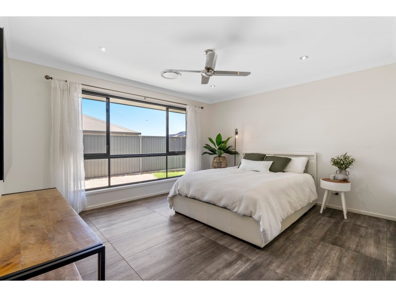 23 Summerlea Crescent, Ormeau QLD 4208