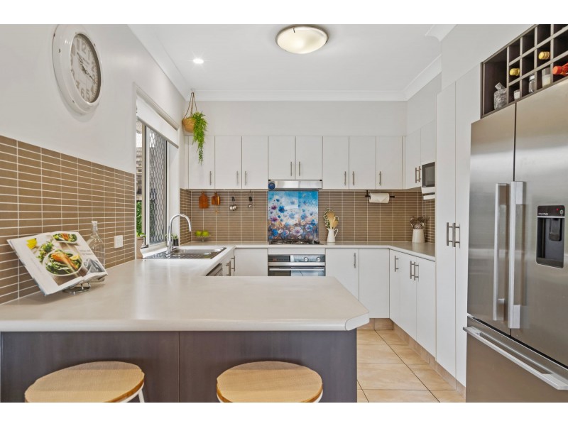 1 Pincally Crescent, Ormeau QLD 4208