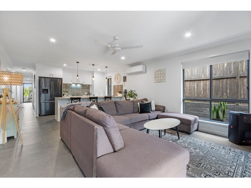 92 Mccreadie Road, Ormeau Hills QLD 4208