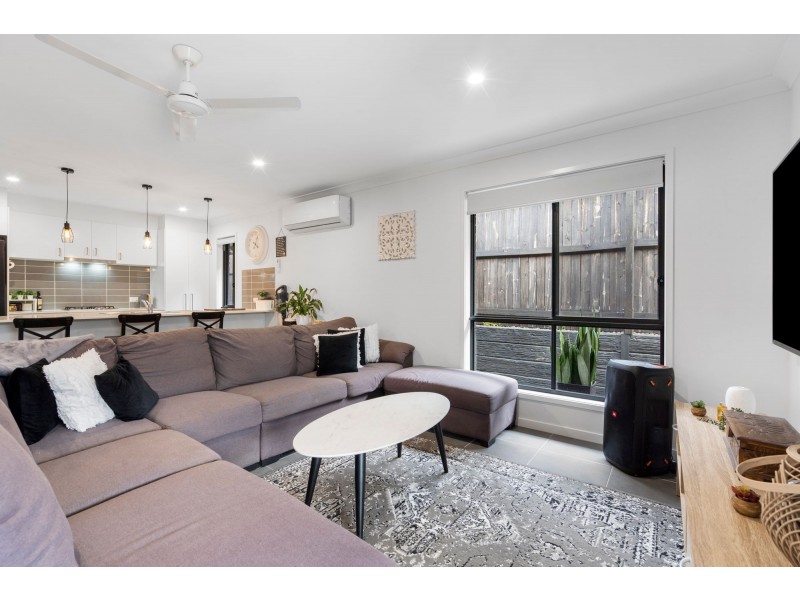 92 Mccreadie Road, Ormeau Hills QLD 4208