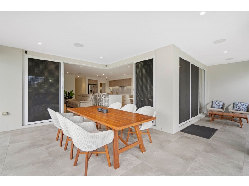 61 Whitsunday Circuit, Pimpama QLD 4209