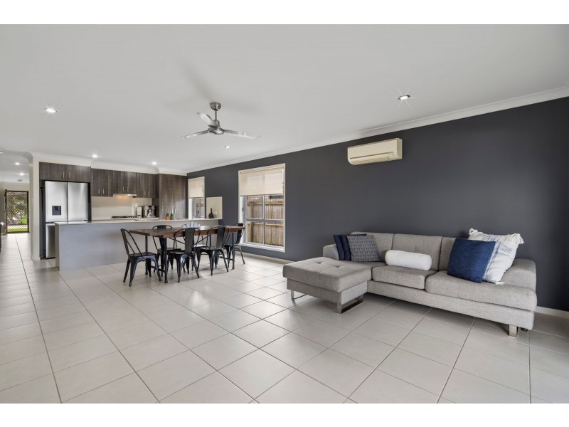 32 Landsdowne Drive, Ormeau Hills QLD 4208