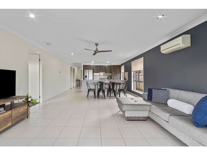 32 Landsdowne Drive, Ormeau Hills QLD 4208