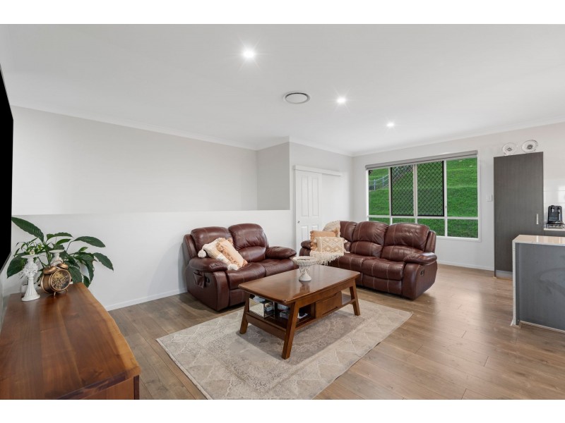 69 Montego Hills Drive, Kingsholme QLD 4208