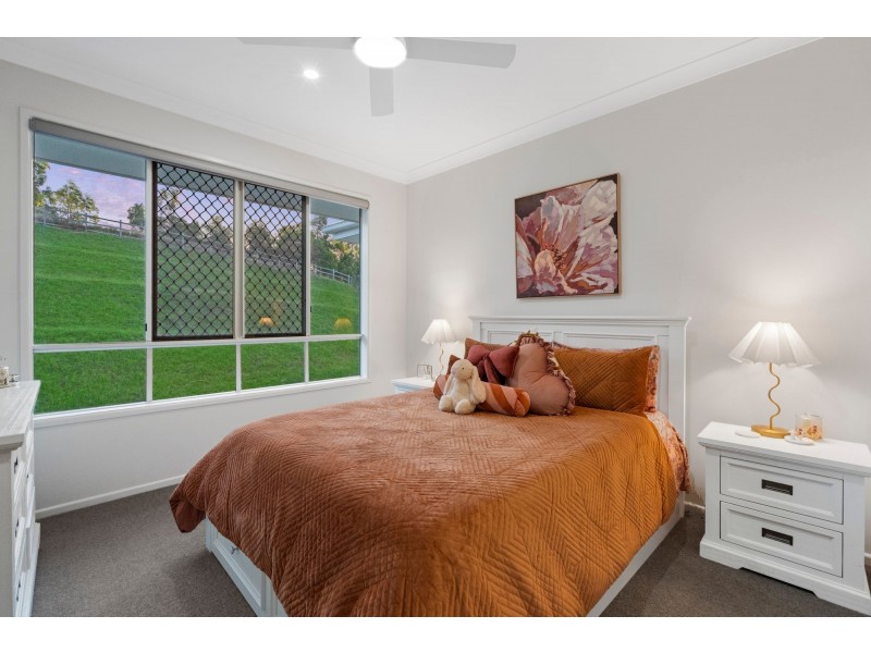 69 Montego Hills Drive, Kingsholme QLD 4208