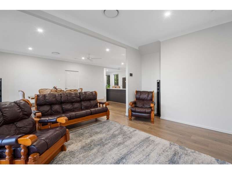 69 Montego Hills Drive, Kingsholme QLD 4208