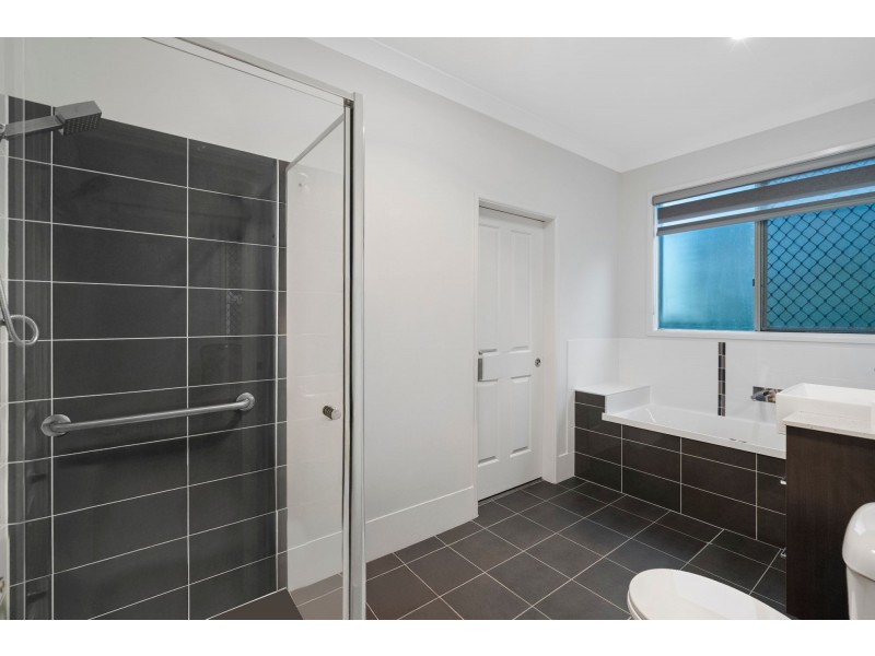 69 Montego Hills Drive, Kingsholme QLD 4208