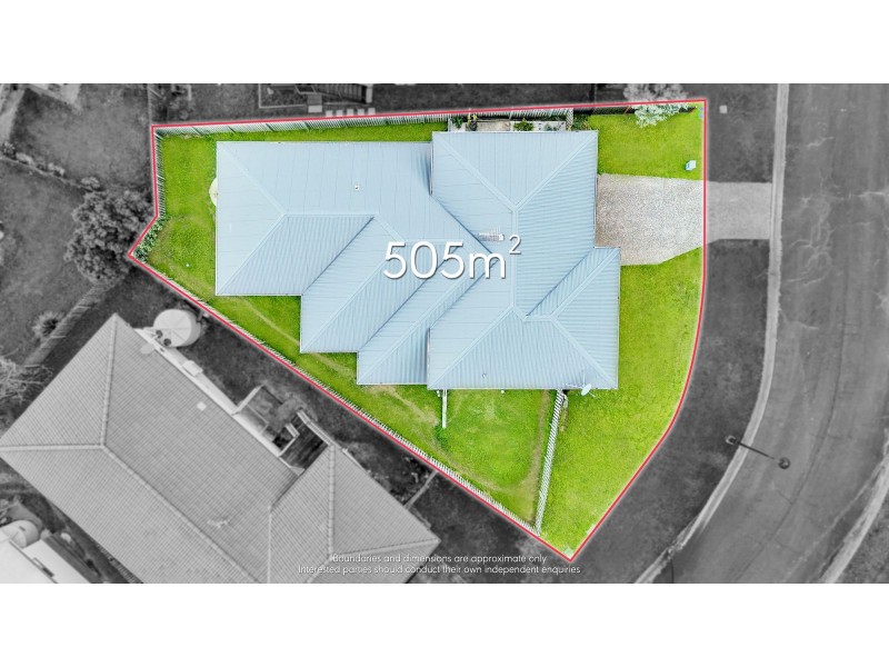 24 Summit Parade, Bahrs Scrub QLD 4207