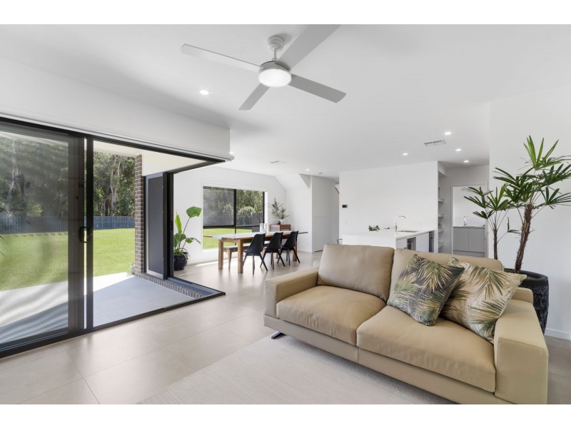 19-27 Lavazza Street, Ormeau QLD 4208