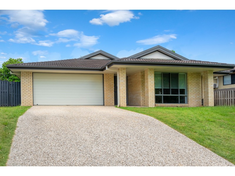 8 Achievement Drive, Ormeau QLD 4208