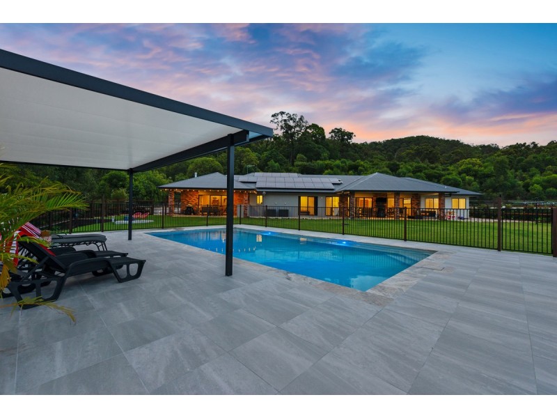 33 Homestead Crescent, Kingsholme QLD 4208