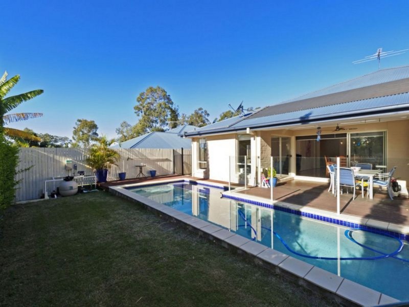 8 Helidon Grove, Ormeau QLD 4208