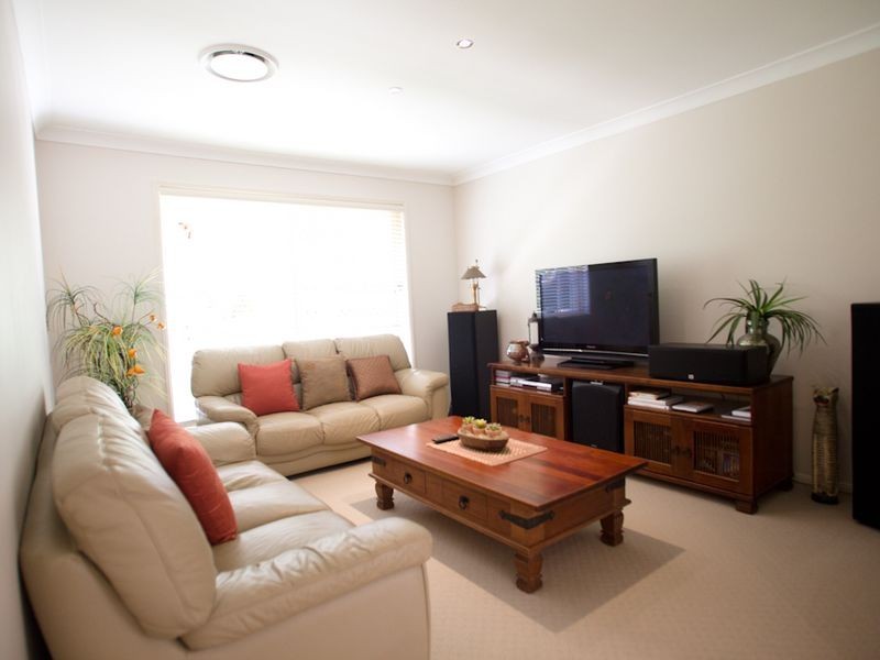 16 Leawarra Drive, Loganholme QLD 4129