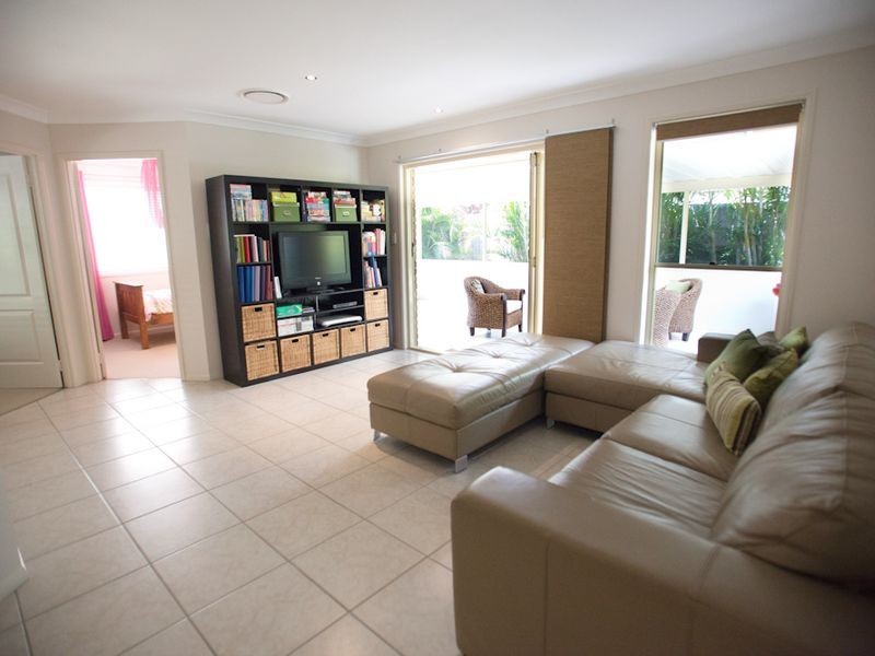 16 Leawarra Drive, Loganholme QLD 4129