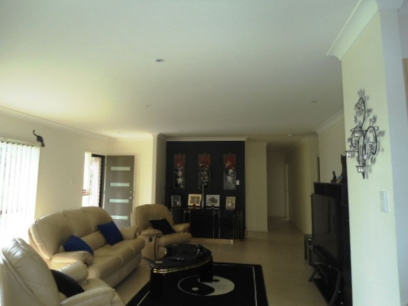 1/8 Auburn Court, Ormeau QLD 4208