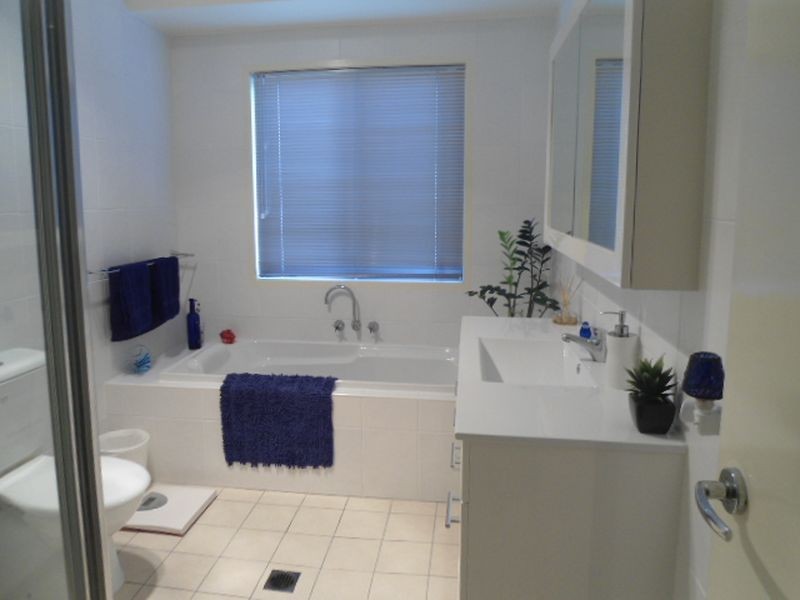 1/8 Auburn Court, Ormeau QLD 4208