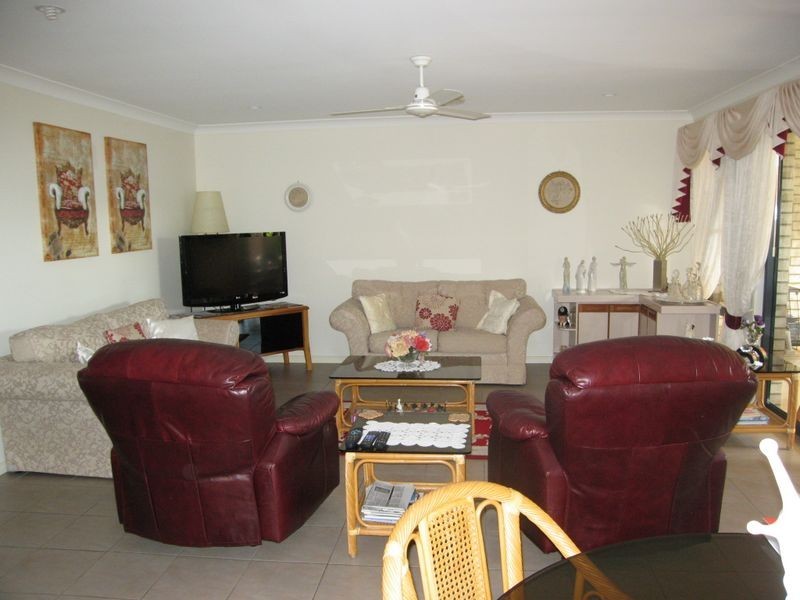 2/18 Winston Way, Pimpama QLD 4209