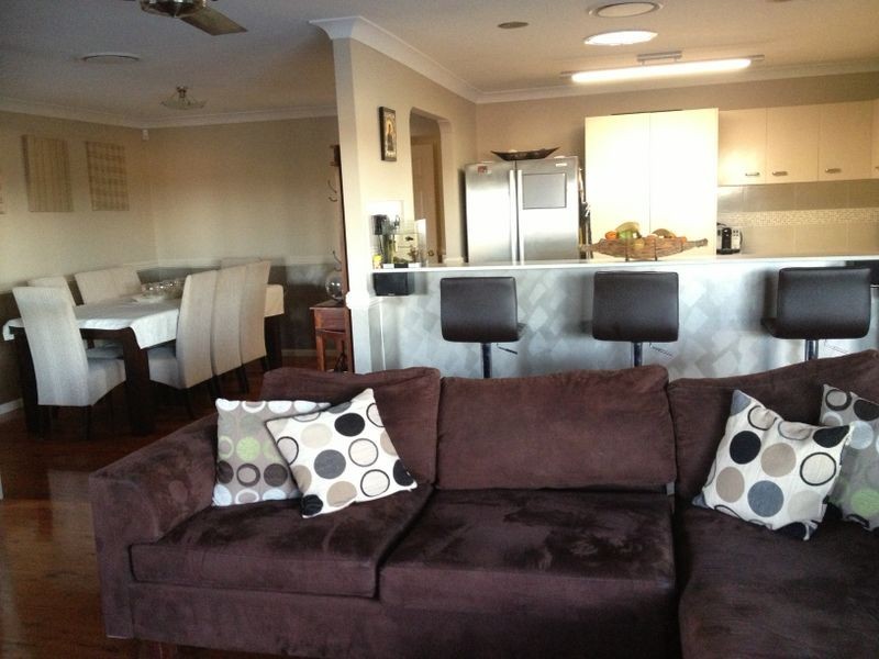 4 Arthur Way, Ormeau QLD 4208