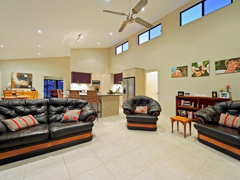 7 Fradgley Court, Ormeau Hills QLD 4208