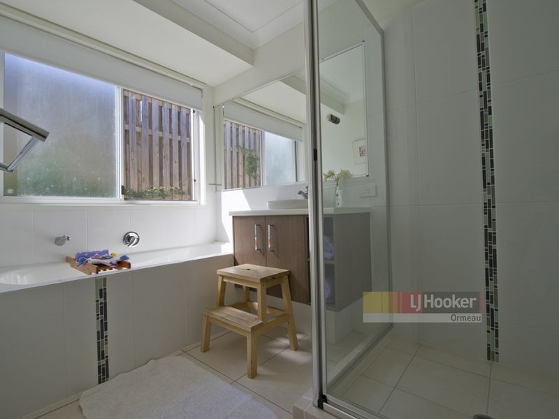 22 Penneshaw Crescent, Ormeau QLD 4208