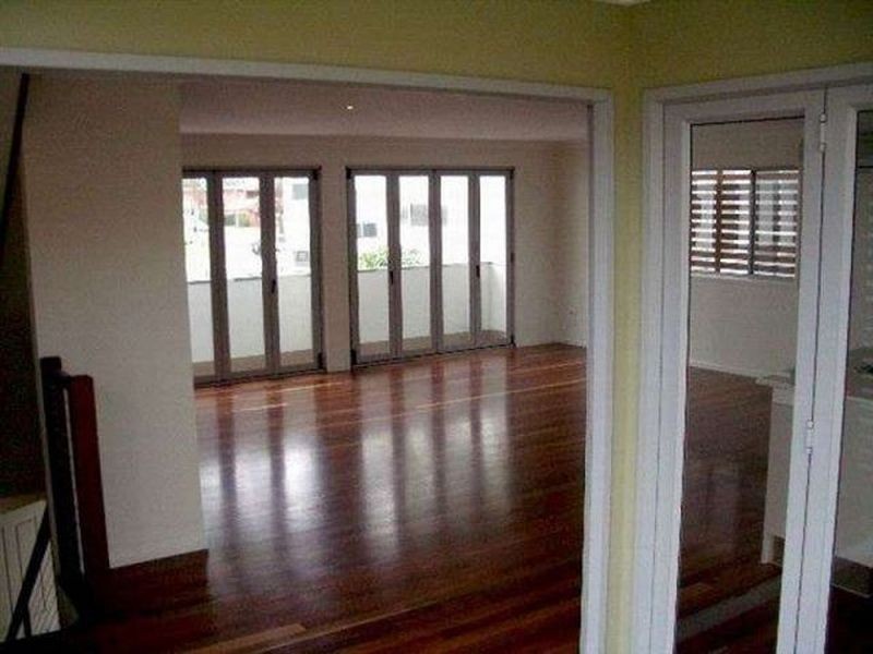 2/1852 Gold Coast Highway, Burleigh Heads QLD 4220