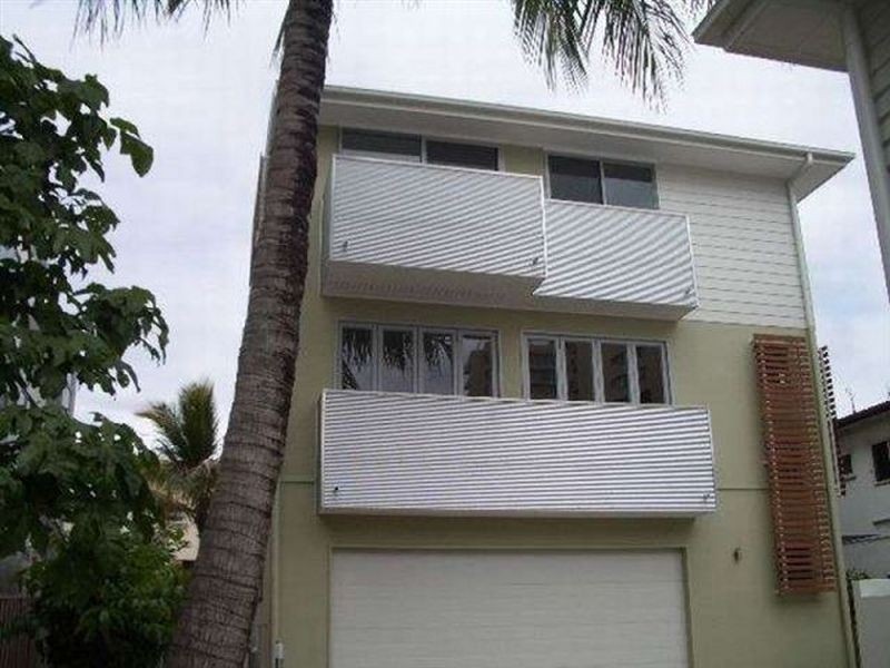 2/1852 Gold Coast Highway, Burleigh Heads QLD 4220