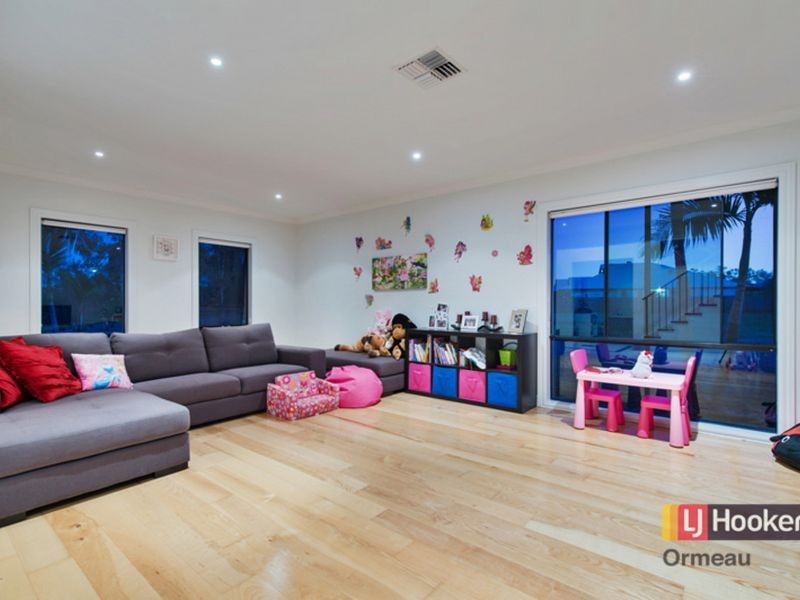 19 Pincally Crescent, Ormeau QLD 4208