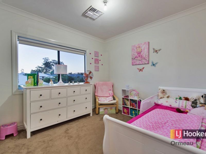 19 Pincally Crescent, Ormeau QLD 4208