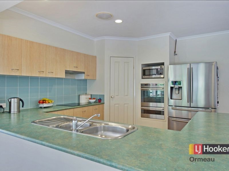 2 Nyrang Drive, Pimpama QLD 4209