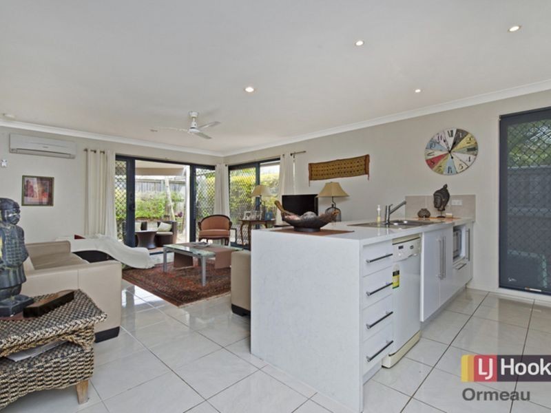 2/17 Lauradale Crescent, Ormeau QLD 4208