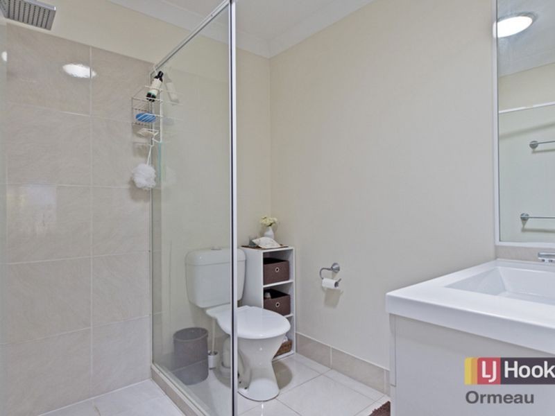 2/17 Lauradale Crescent, Ormeau QLD 4208