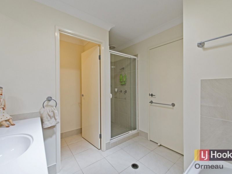 2/17 Lauradale Crescent, Ormeau QLD 4208
