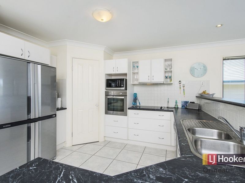 16 Sir Charles Holm Drive, Ormeau Hills QLD 4208