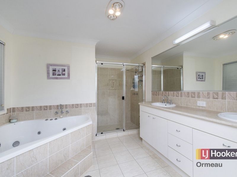 16 Sir Charles Holm Drive, Ormeau Hills QLD 4208