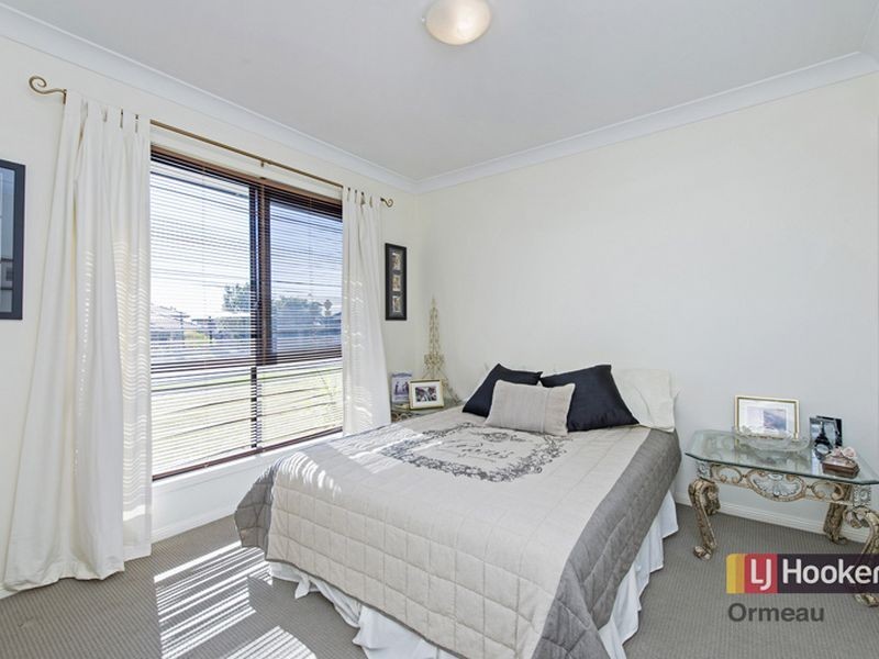 16 Sir Charles Holm Drive, Ormeau Hills QLD 4208
