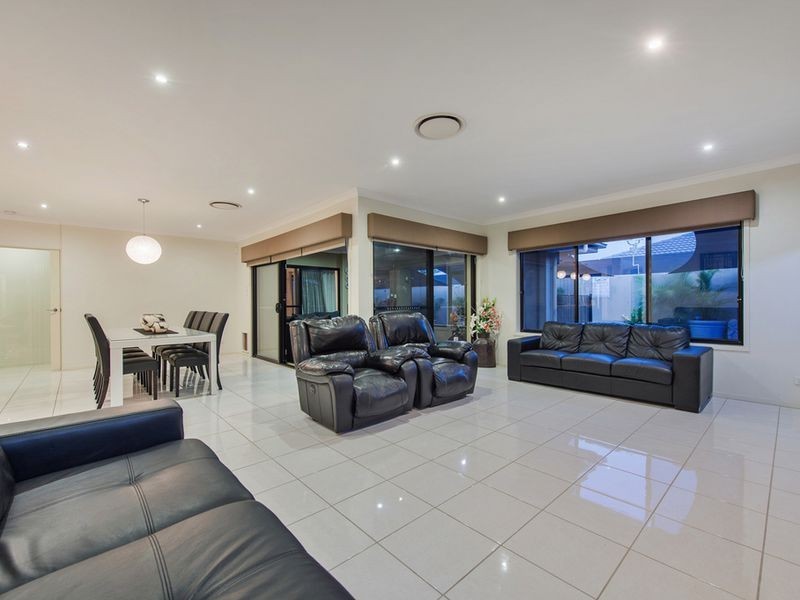 15 Olivevale Street, Ormeau QLD 4208