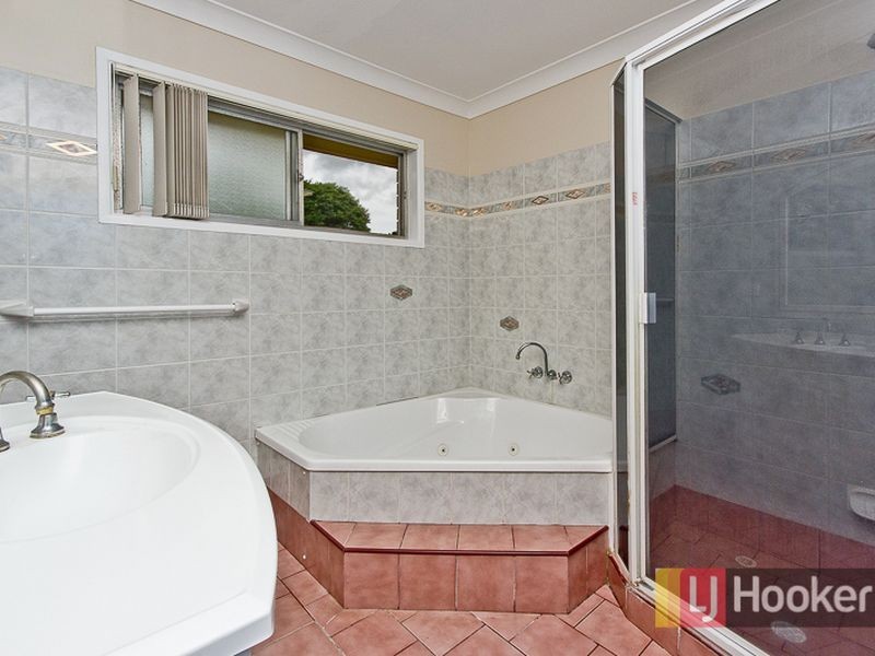 28 Lowry Street, Slacks Creek QLD 4127