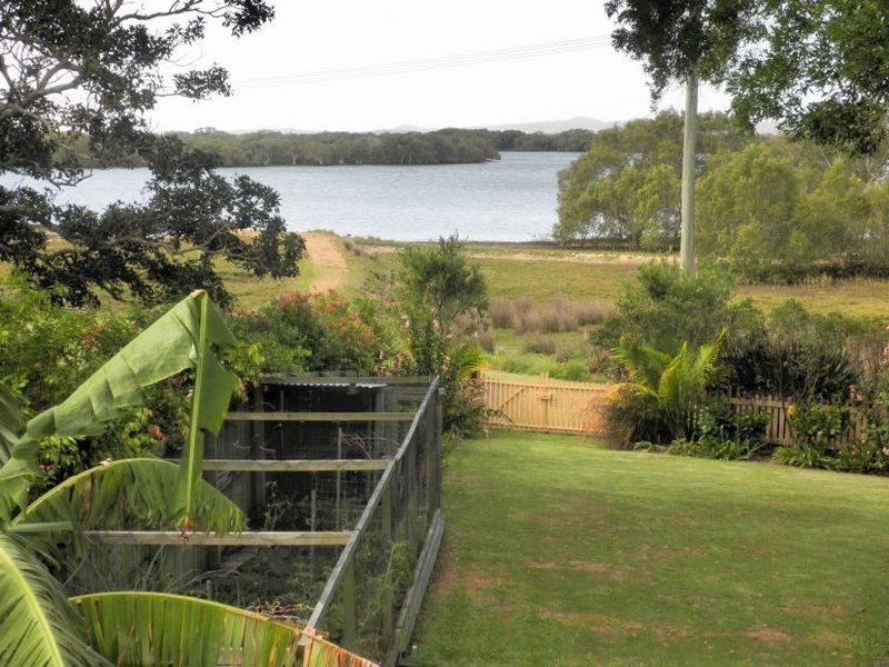 3 Marine Court, Jacobs Well QLD 4208