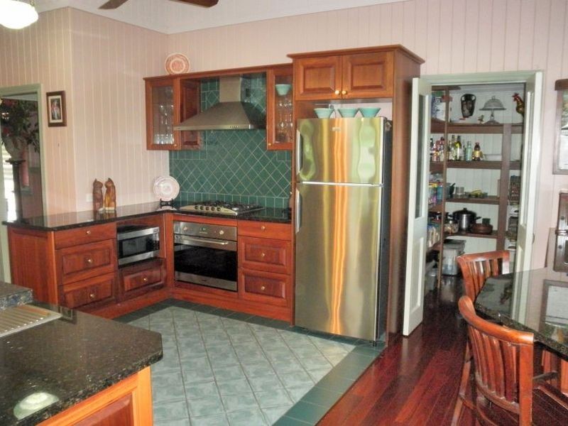 3 Marine Court, Jacobs Well QLD 4208