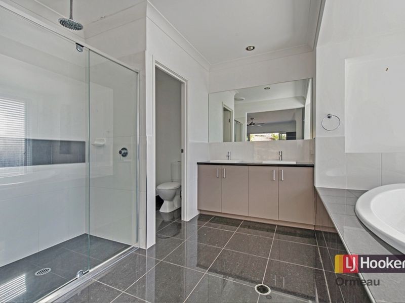 107 Ormeau Ridge Road, Ormeau Hills QLD 4208