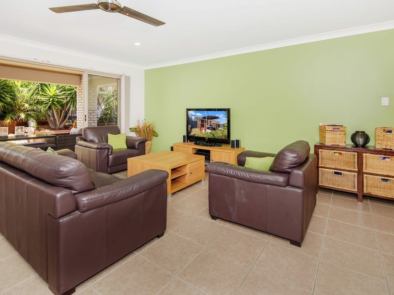 1/10 Jasmine Circuit, Ormeau QLD 4208