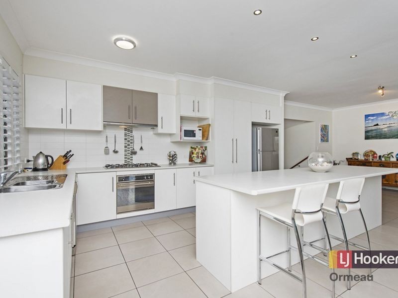99 Ormeau Ridge Road, Ormeau Hills QLD 4208