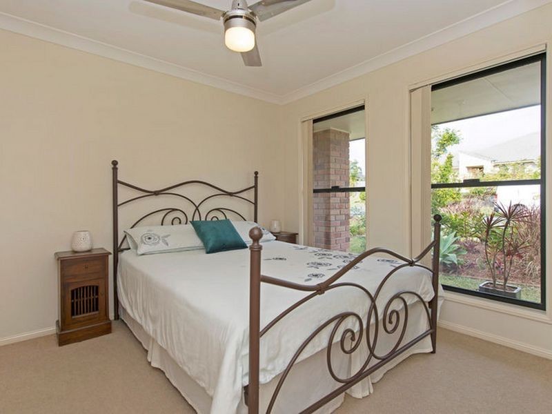 17 Jasmine Circuit, Ormeau QLD 4208