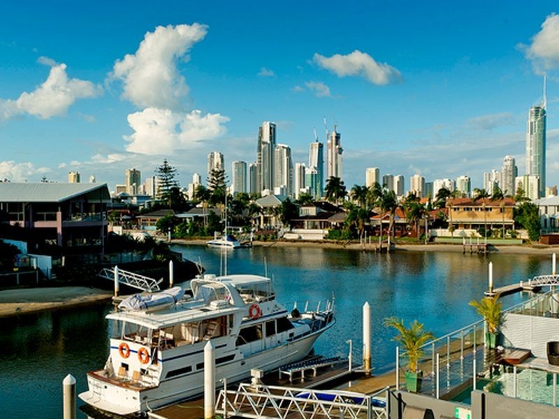 1/13 Vespa Cr, Surfers Paradise QLD 4217