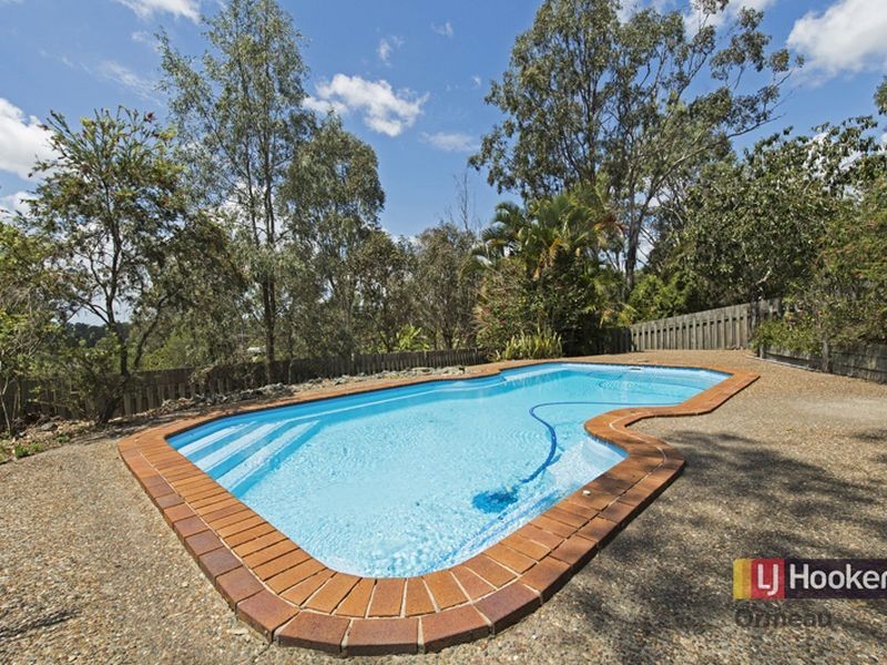 8 Hoopla Hannah Court, Yatala QLD 4207