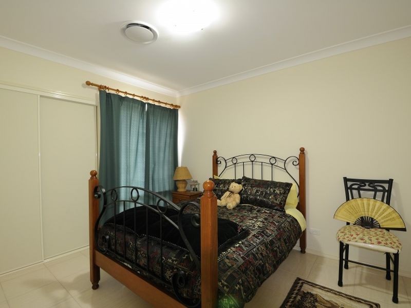 8 Lynbrook Avenue, Ormeau QLD 4208