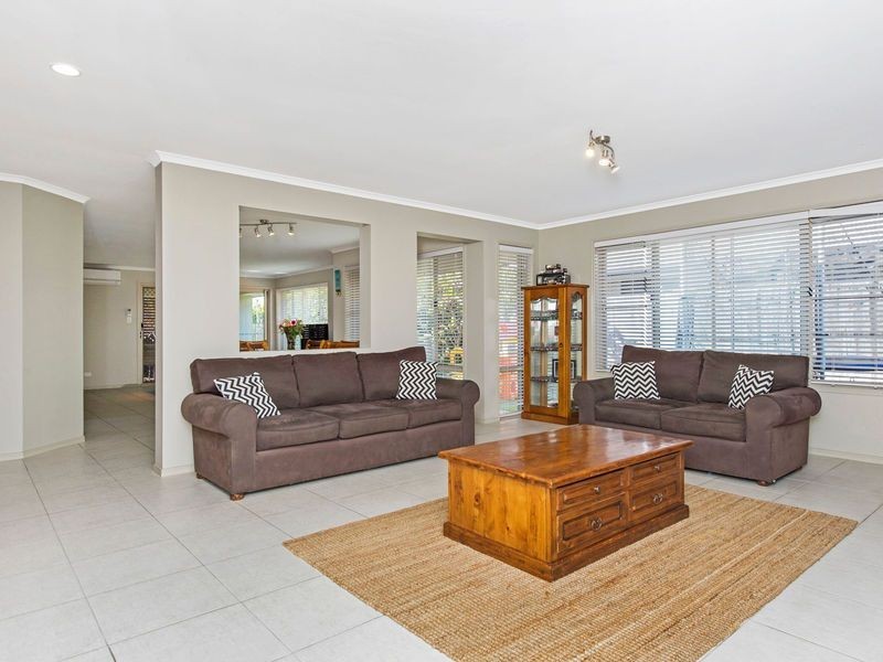 18 Strathburn Crescent, Ormeau QLD 4208